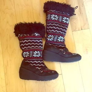 Juicy Couture Cozy Cute Boots